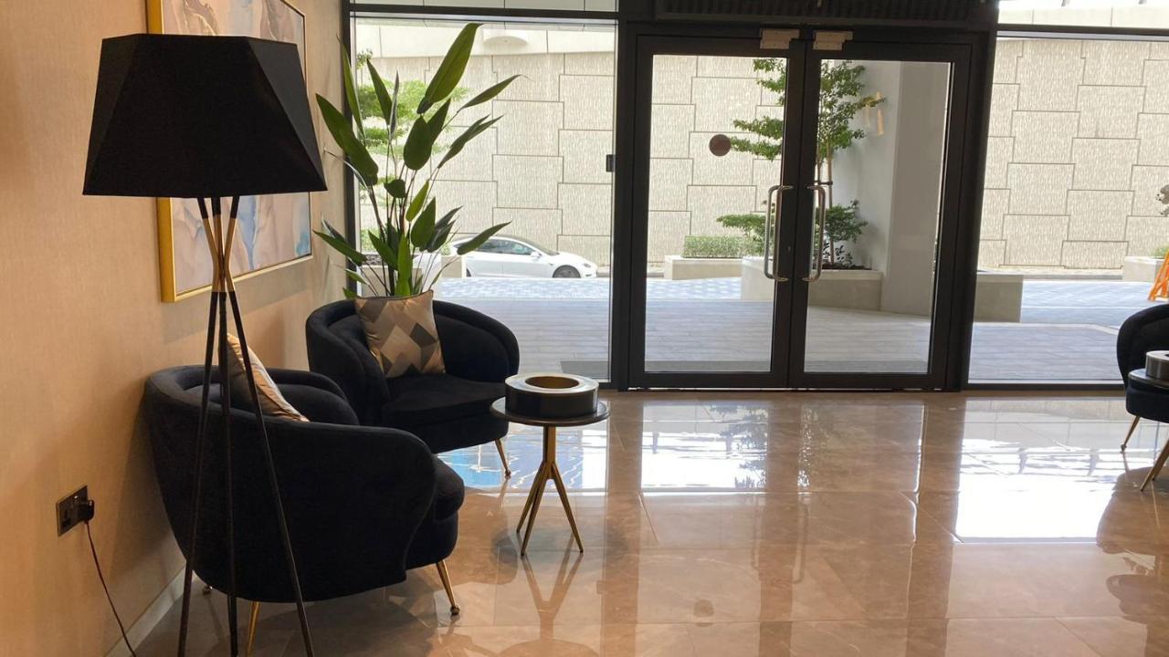 Citihome -1br In Business Bay Close To Shopping Mall Dubaï